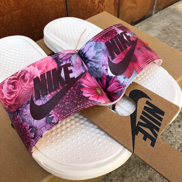 Nike Shoes - Nike Floral Women’s Slide Benassi Ultra Premium